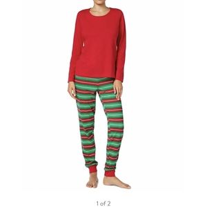 Macy's Christmas Family PJs women's medium pajamas